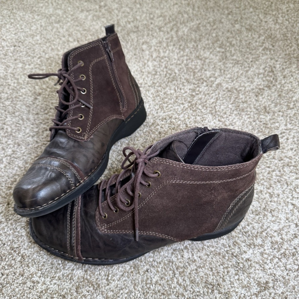Clarks Collection Womens Size 7 Zip Ankle Suede Brown Leather Zip Low Top Boot
